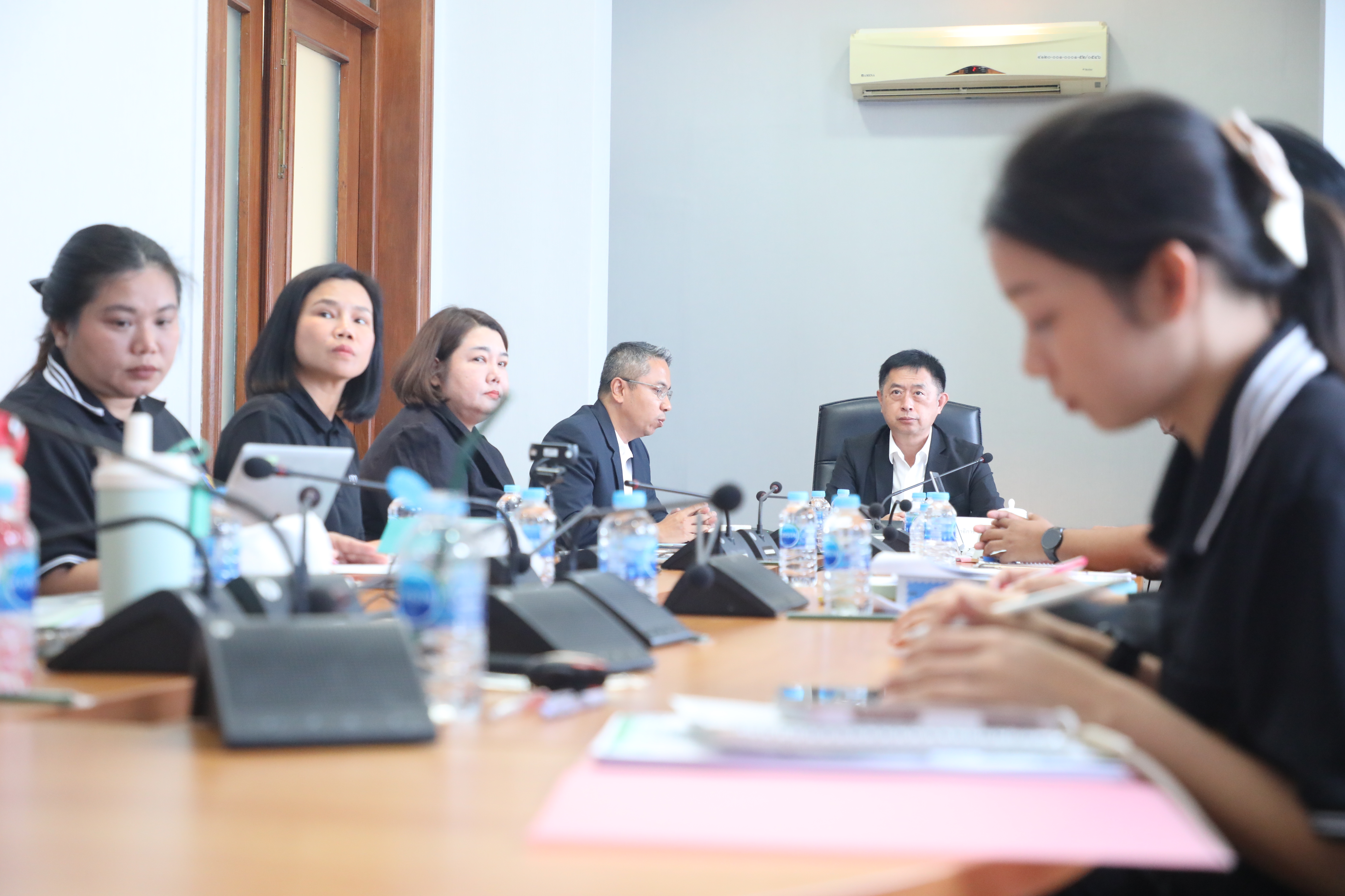 title - ส.ป.ก. ประชุมแนวทางปฏิบัติตามกฎกระทรวงการแบ่งแยกหรือโอนสิทธิในที่ดินของผู้ได้รับสิทธิโดยการปฏิรูปที่ดินเพื่อเกษตรกรรม พ.ศ. 2567 กรณีการแบ่งแยกหรือโอนสิทธิในที่ดินไปยัง ส.ป.ก.